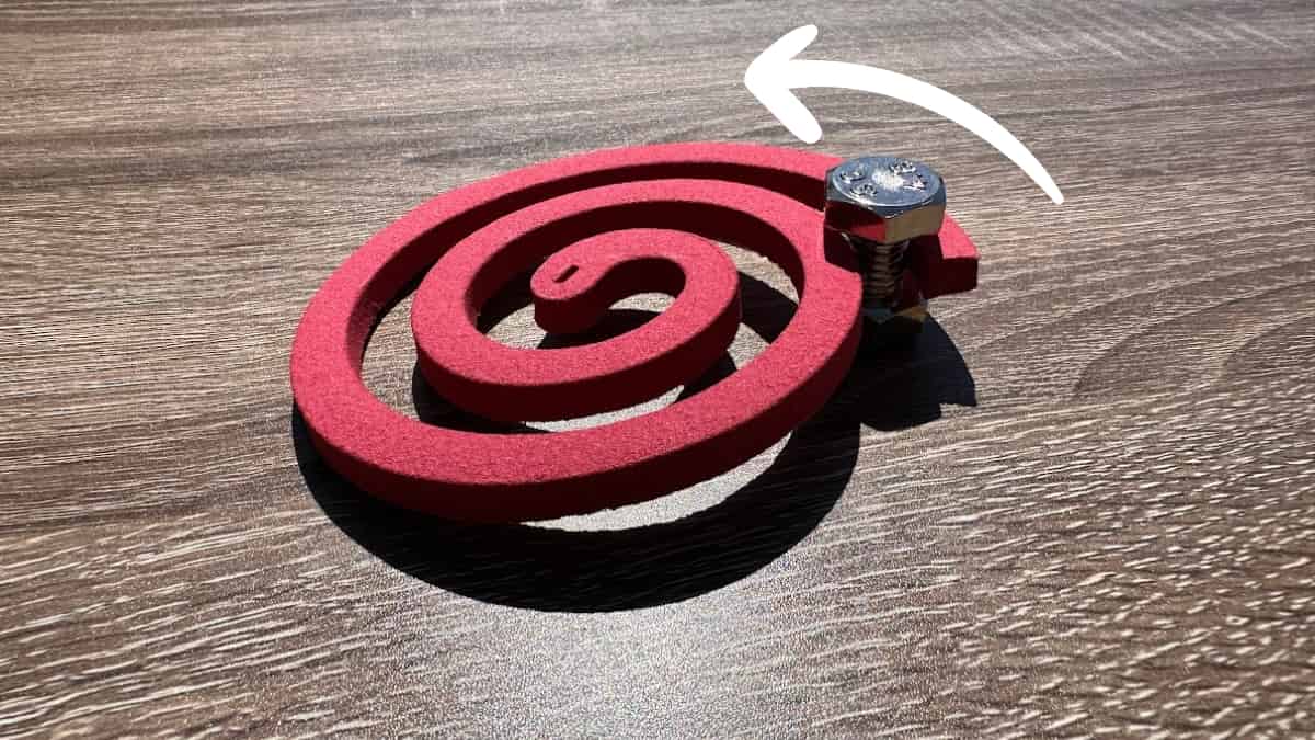 ネオジムマグネット 蚊取り線香取り付け
