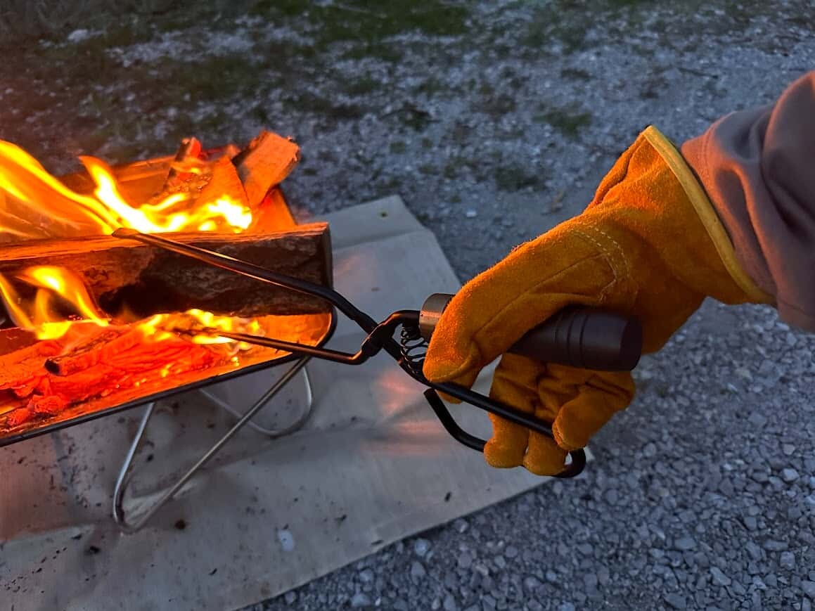 使いやすい】VENTLAX 焚火トング！カスタムから収納ケースまで完全解説